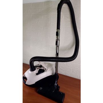 Мішковий пилосос AEG CLEAN 5000